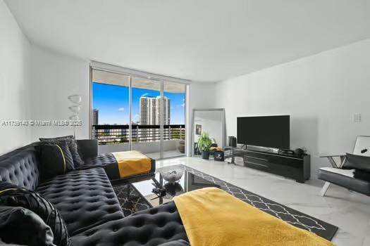 MYSTIC POINTE CONDO NO TW - Residential