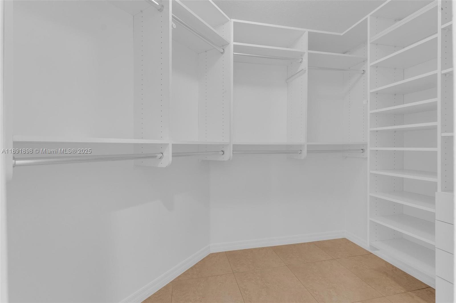 DORAL SANDS - Residential Lease