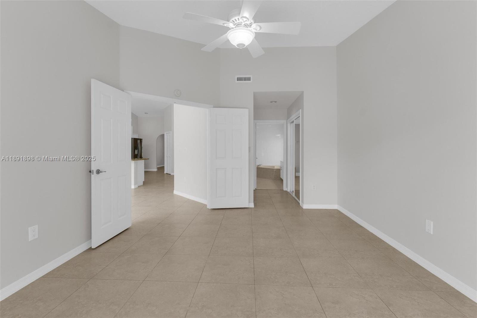 DORAL SANDS - Residential Lease