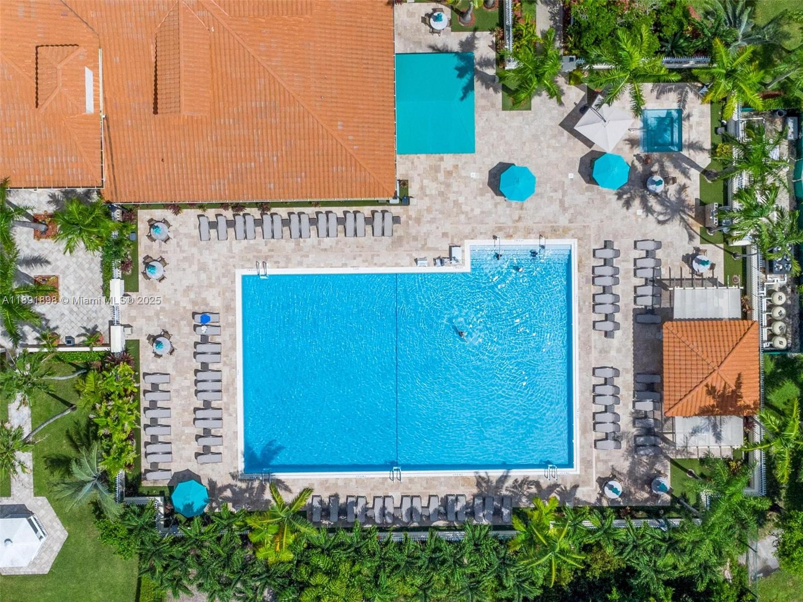 DORAL SANDS - Residential Lease
