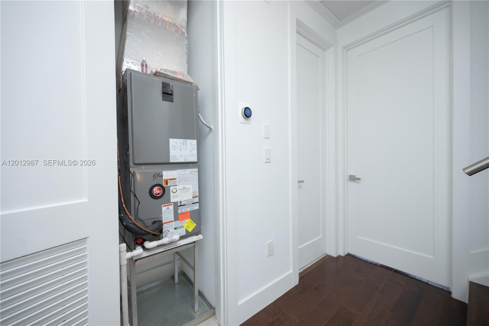 CONTEMPO TOWNHOMES - Residential