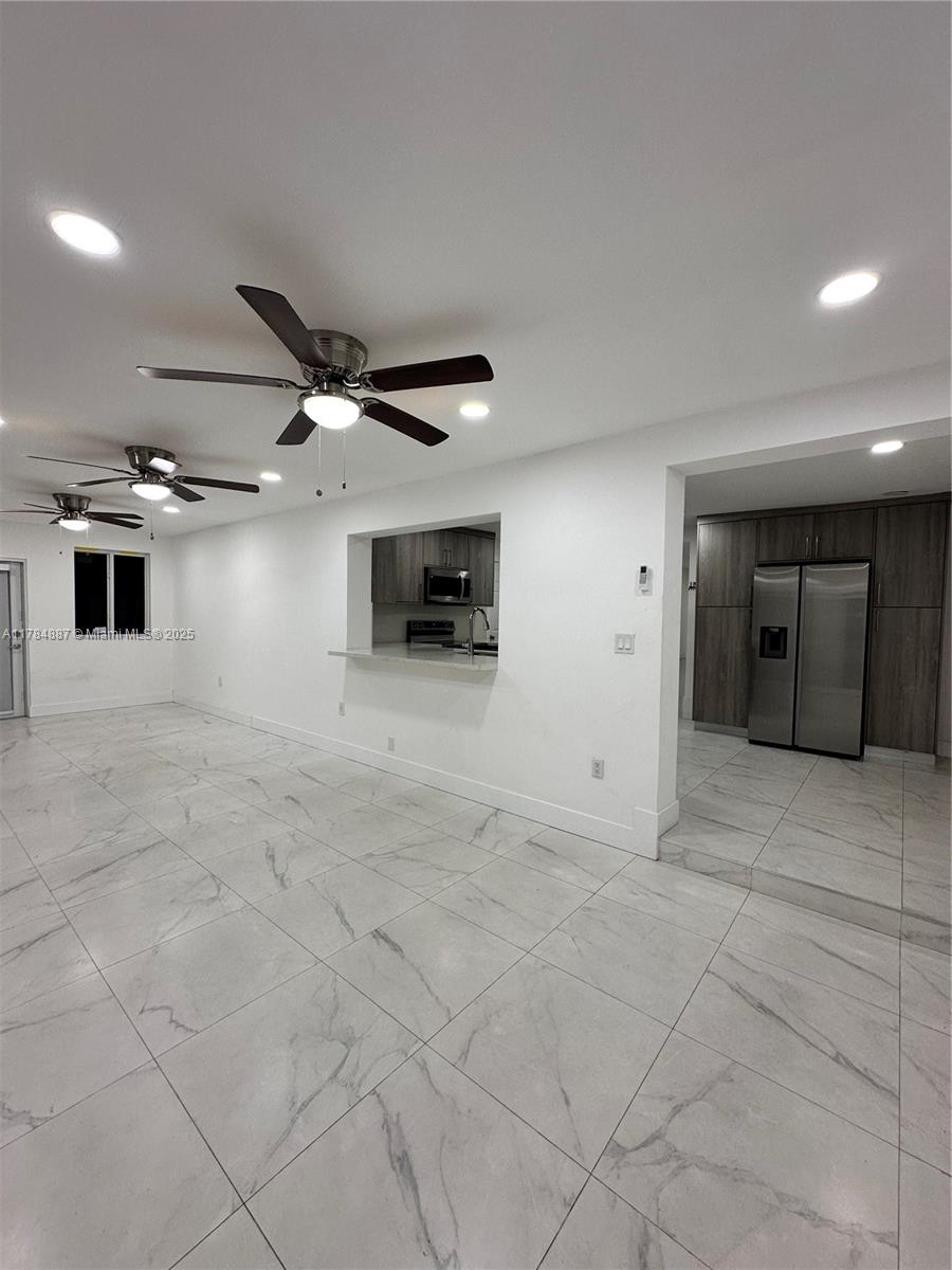 380 W 32nd St