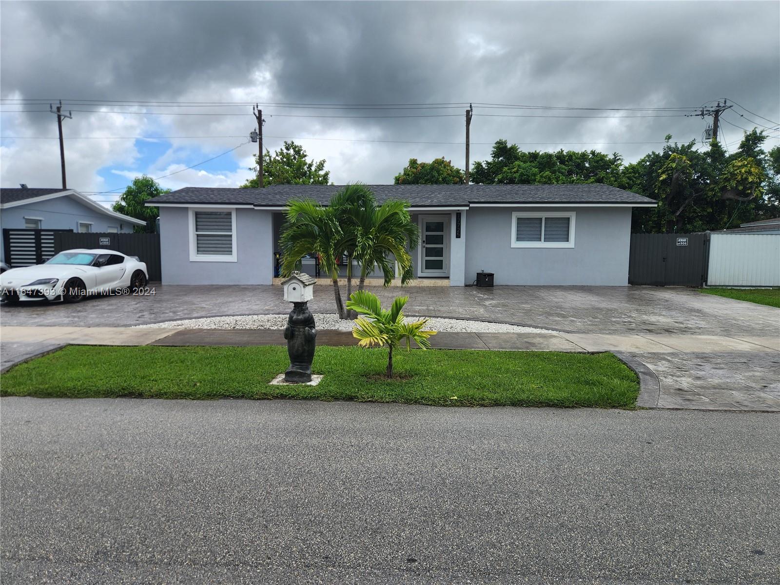 View Miami, FL 33177 house