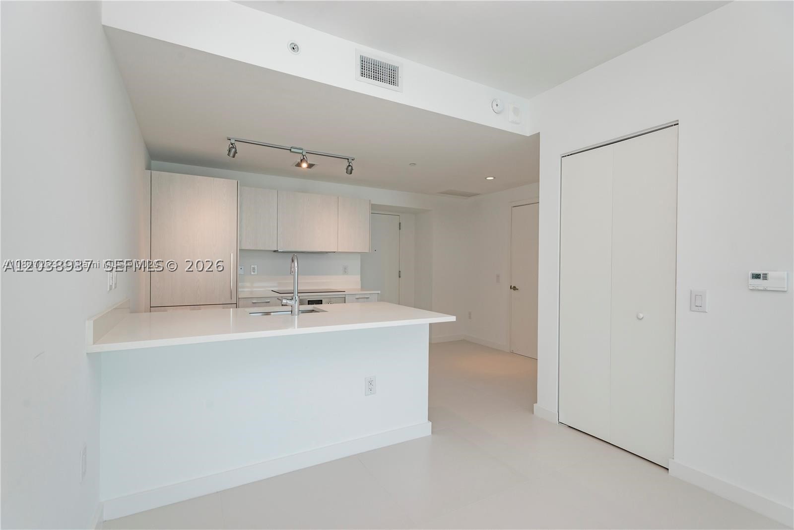 501 NE 31st St 3505