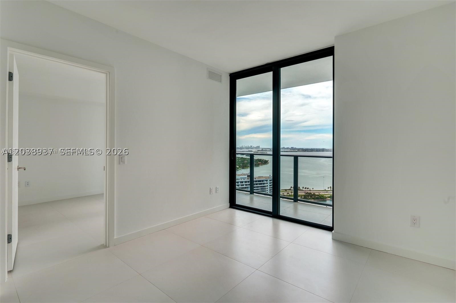 501 NE 31st St 3505