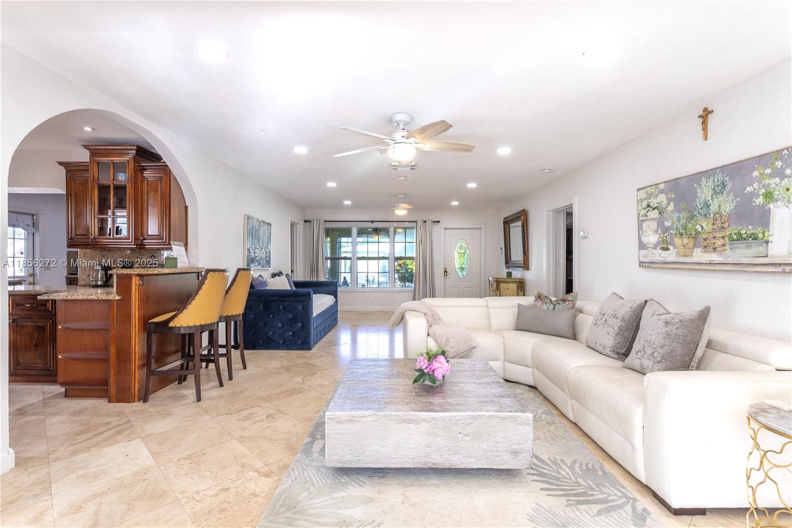 743 SE 10th Ter