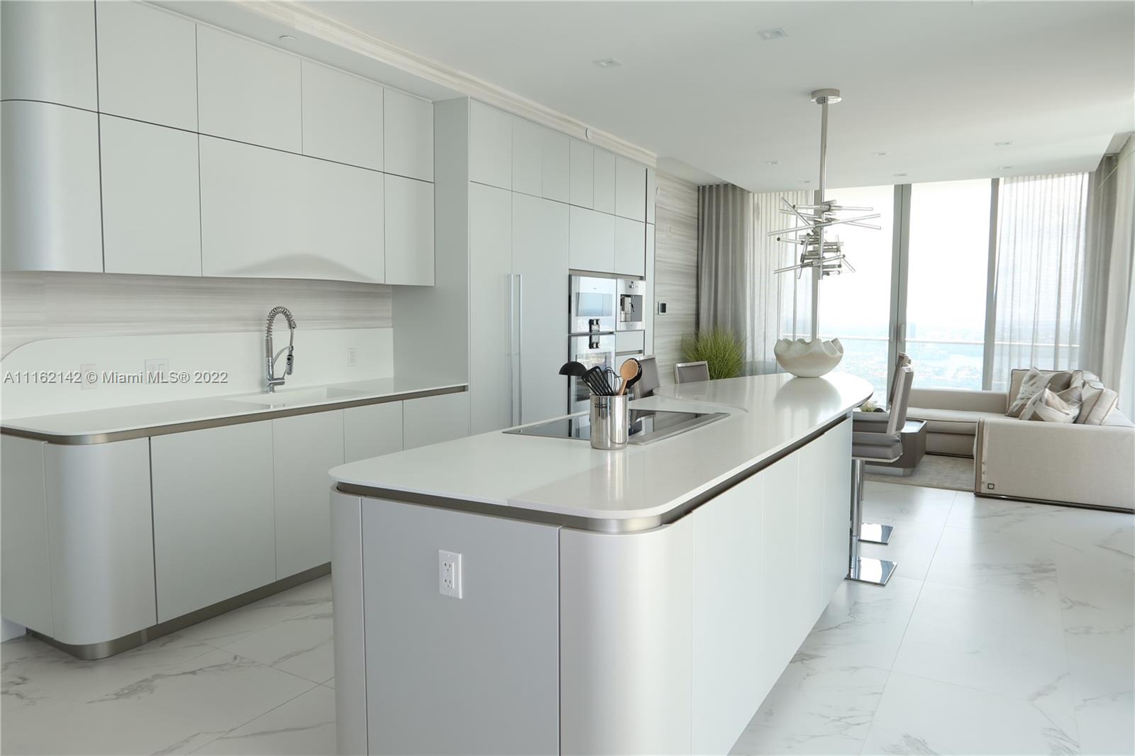 JADE SIGNATURE CONDO - Residential