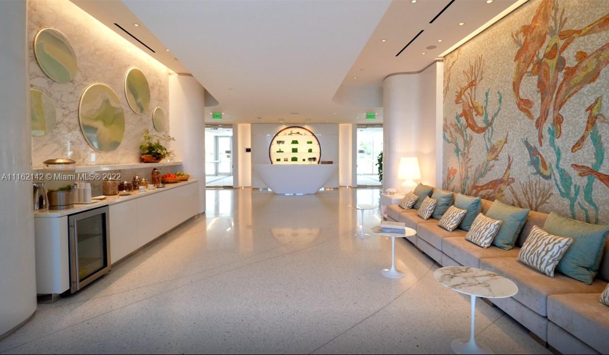 JADE SIGNATURE CONDO - Residential