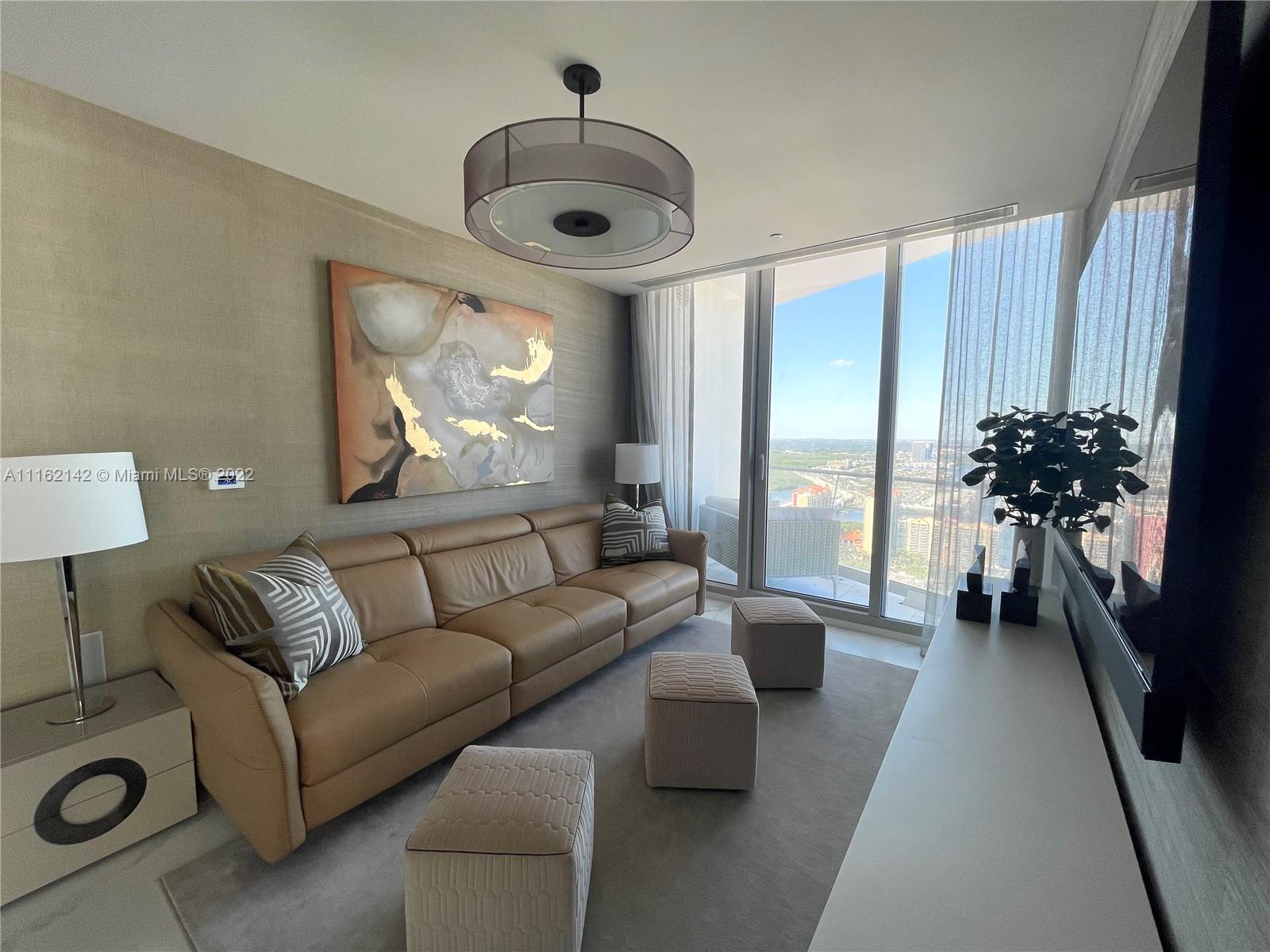 JADE SIGNATURE CONDO - Residential