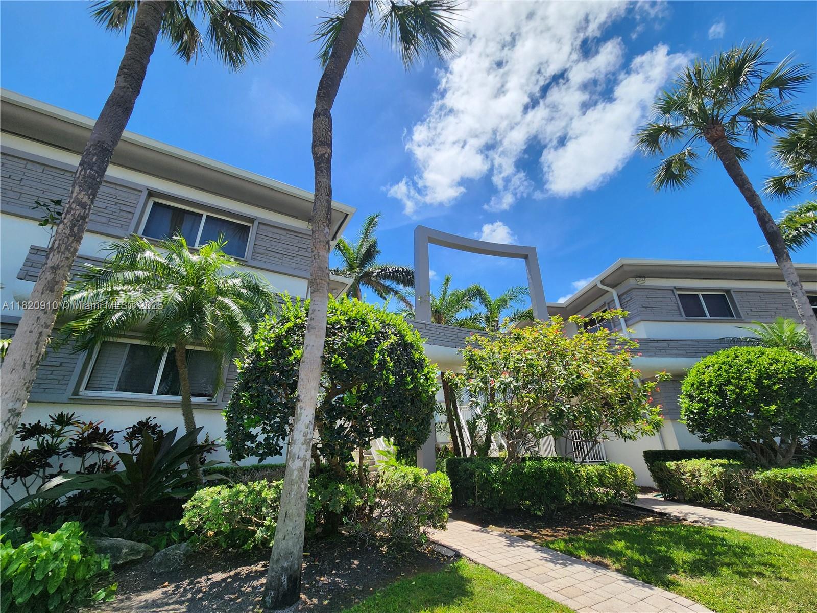 EVENING STAR CONDO - Residential Lease