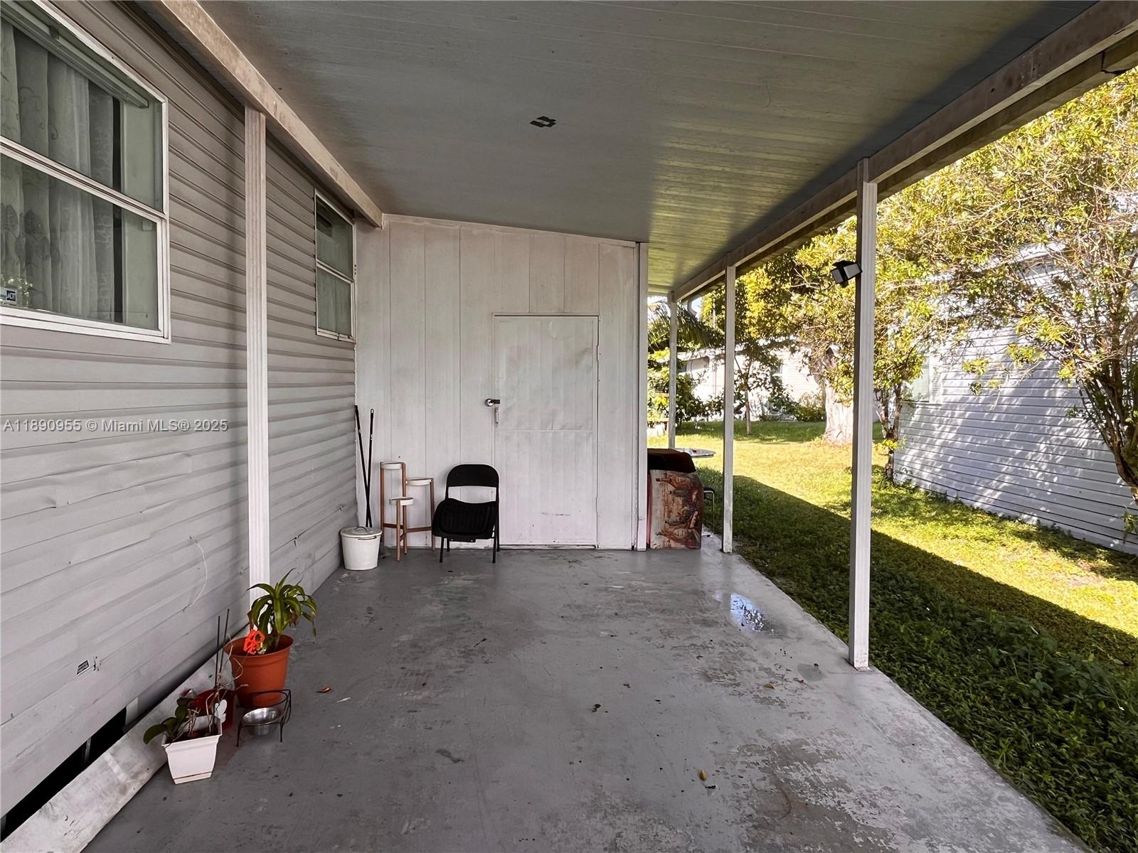 TROPICAL MOBILE HOME ESTA - Residential