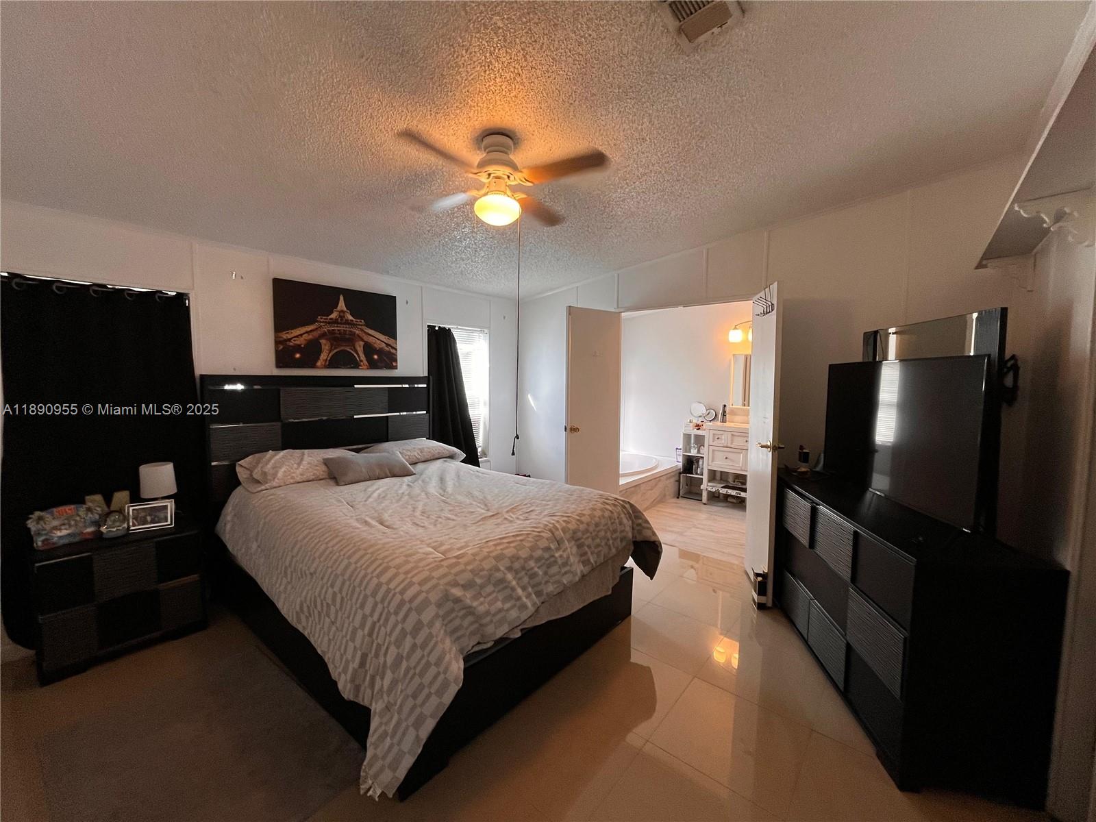 TROPICAL MOBILE HOME ESTA - Residential