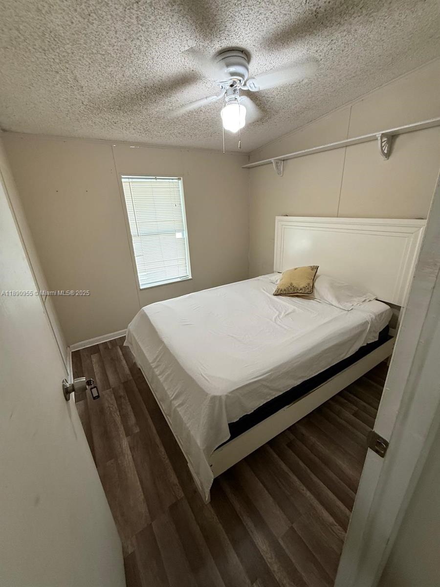 TROPICAL MOBILE HOME ESTA - Residential