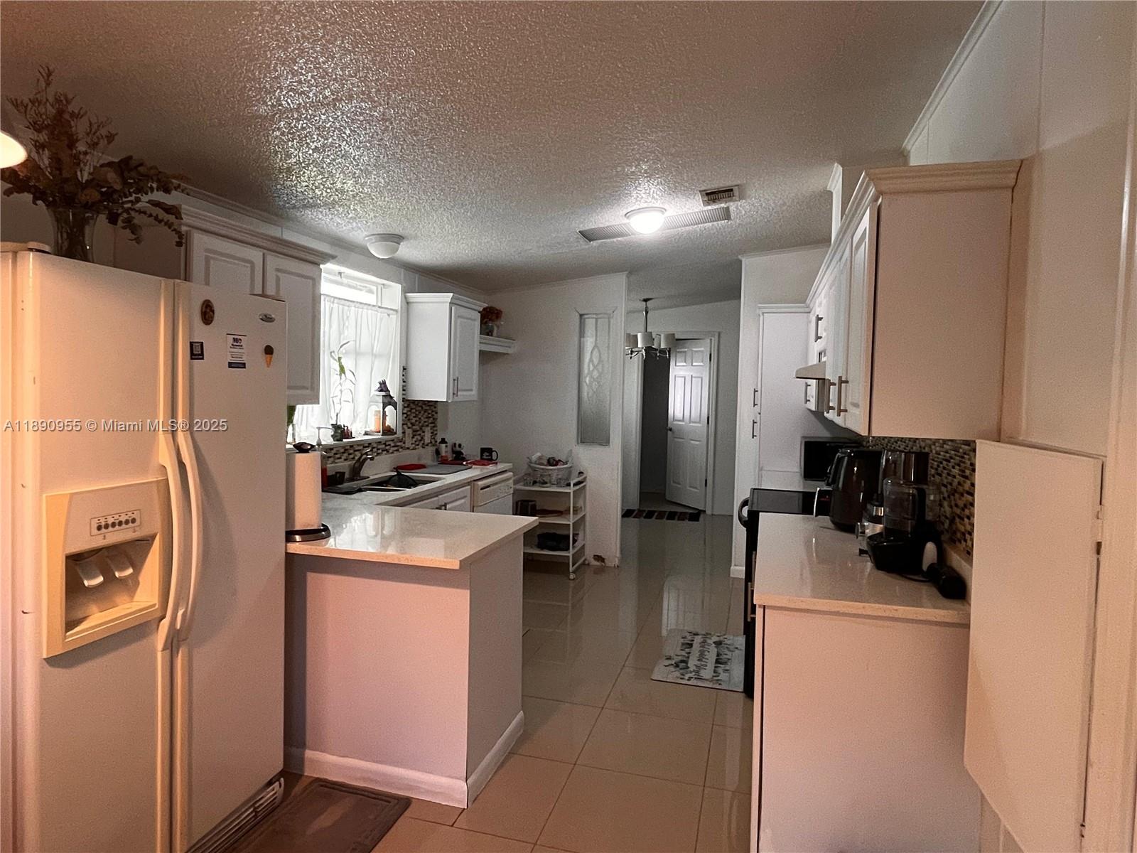 TROPICAL MOBILE HOME ESTA - Residential