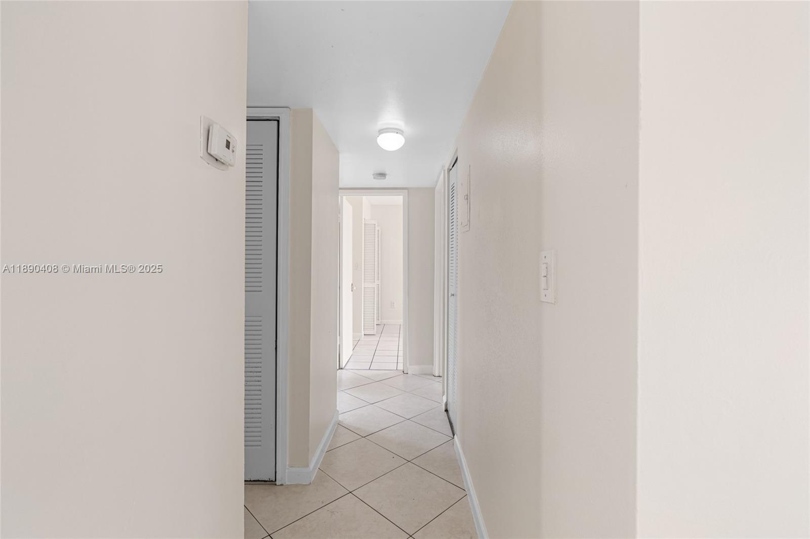 PINESIDE CONDO NO 1 - Residential