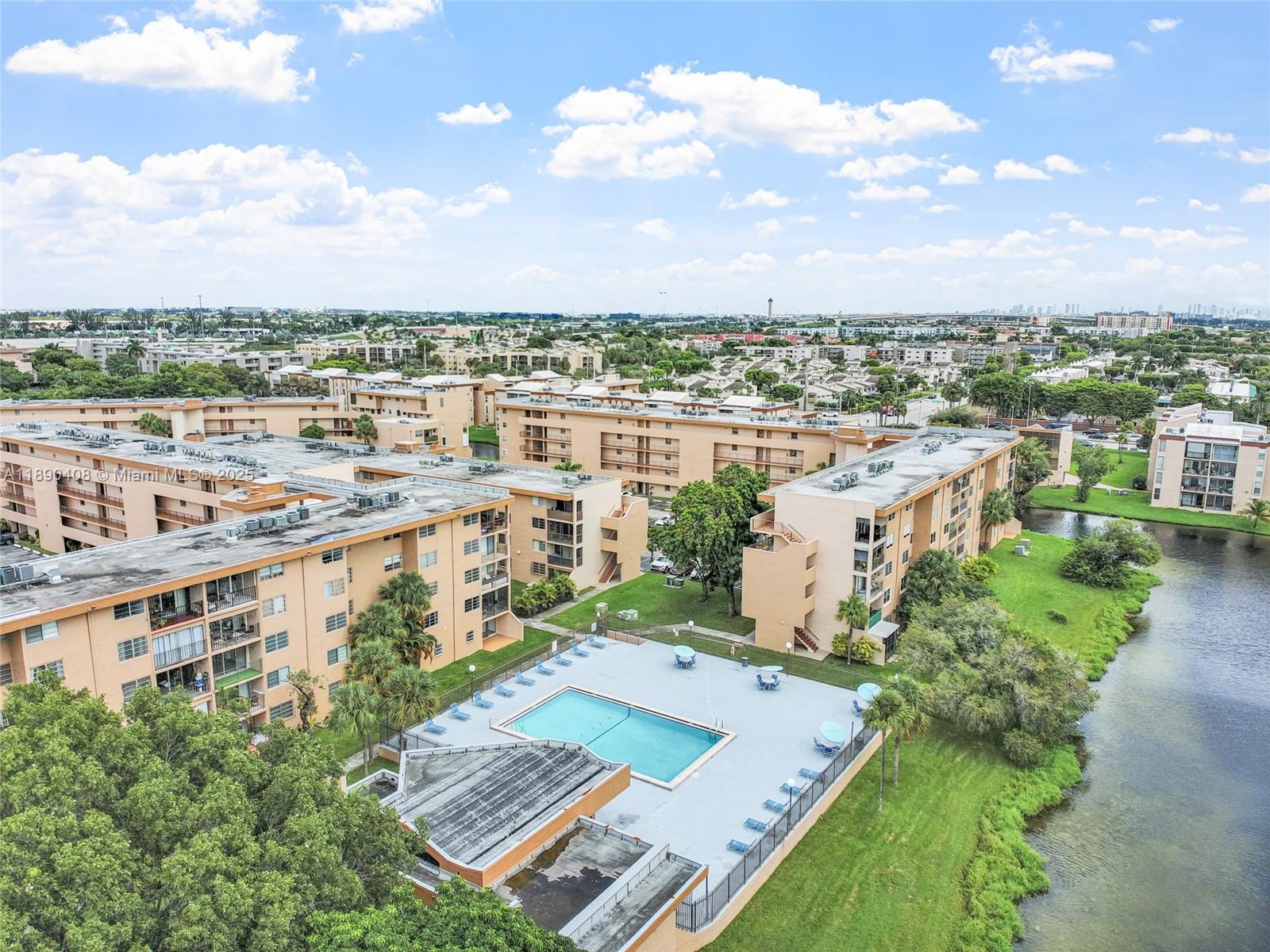 PINESIDE CONDO NO 1 - Residential