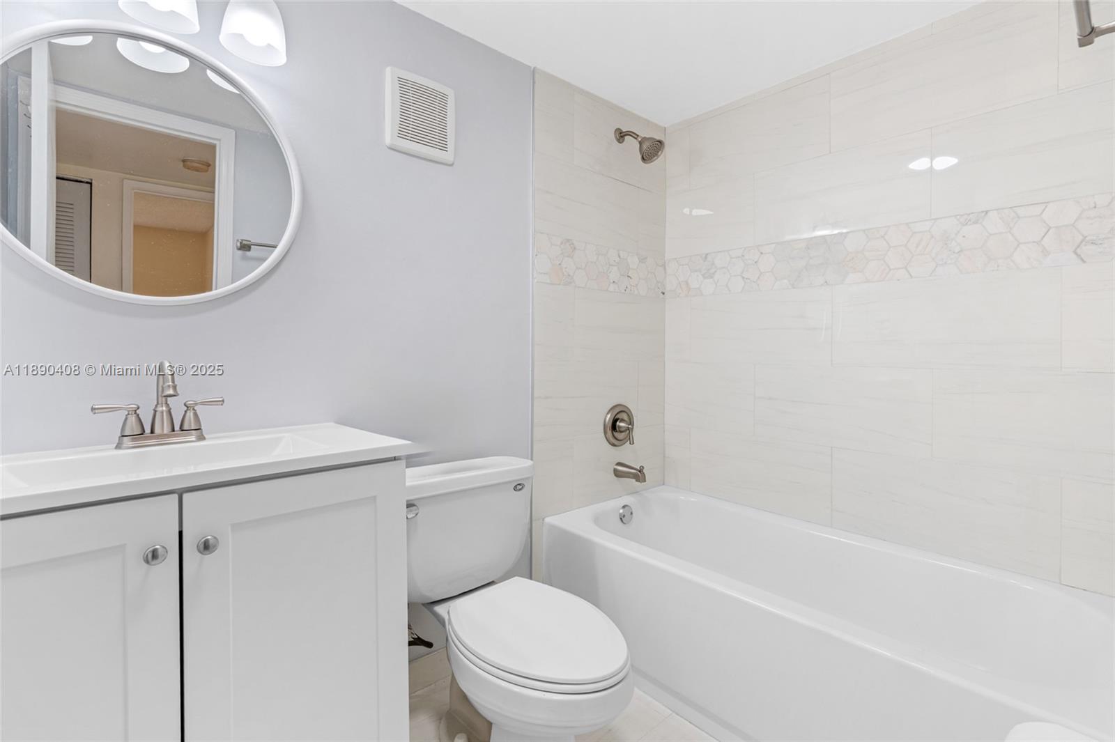 PINESIDE CONDO NO 1 - Residential