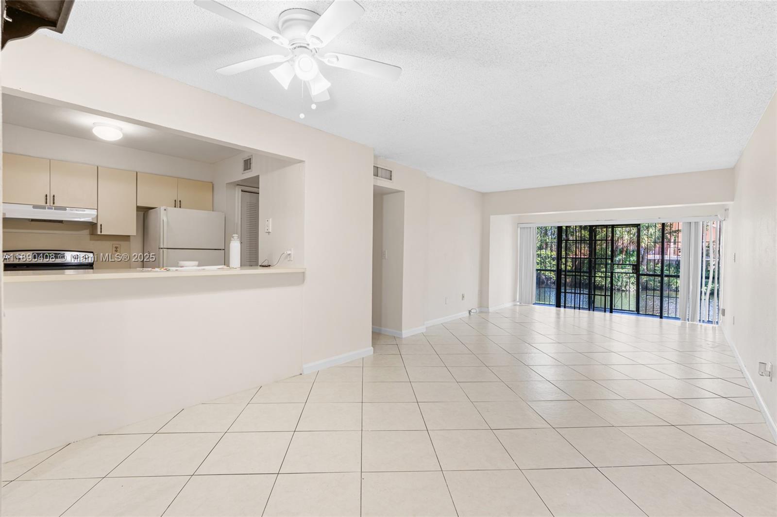 PINESIDE CONDO NO 1 - Residential