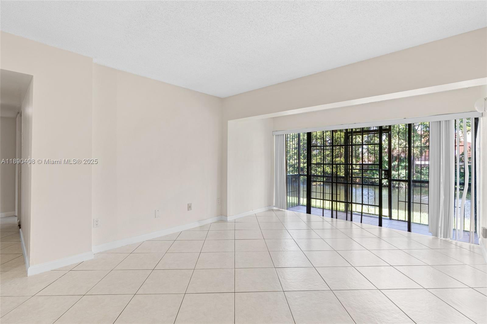 PINESIDE CONDO NO 1 - Residential