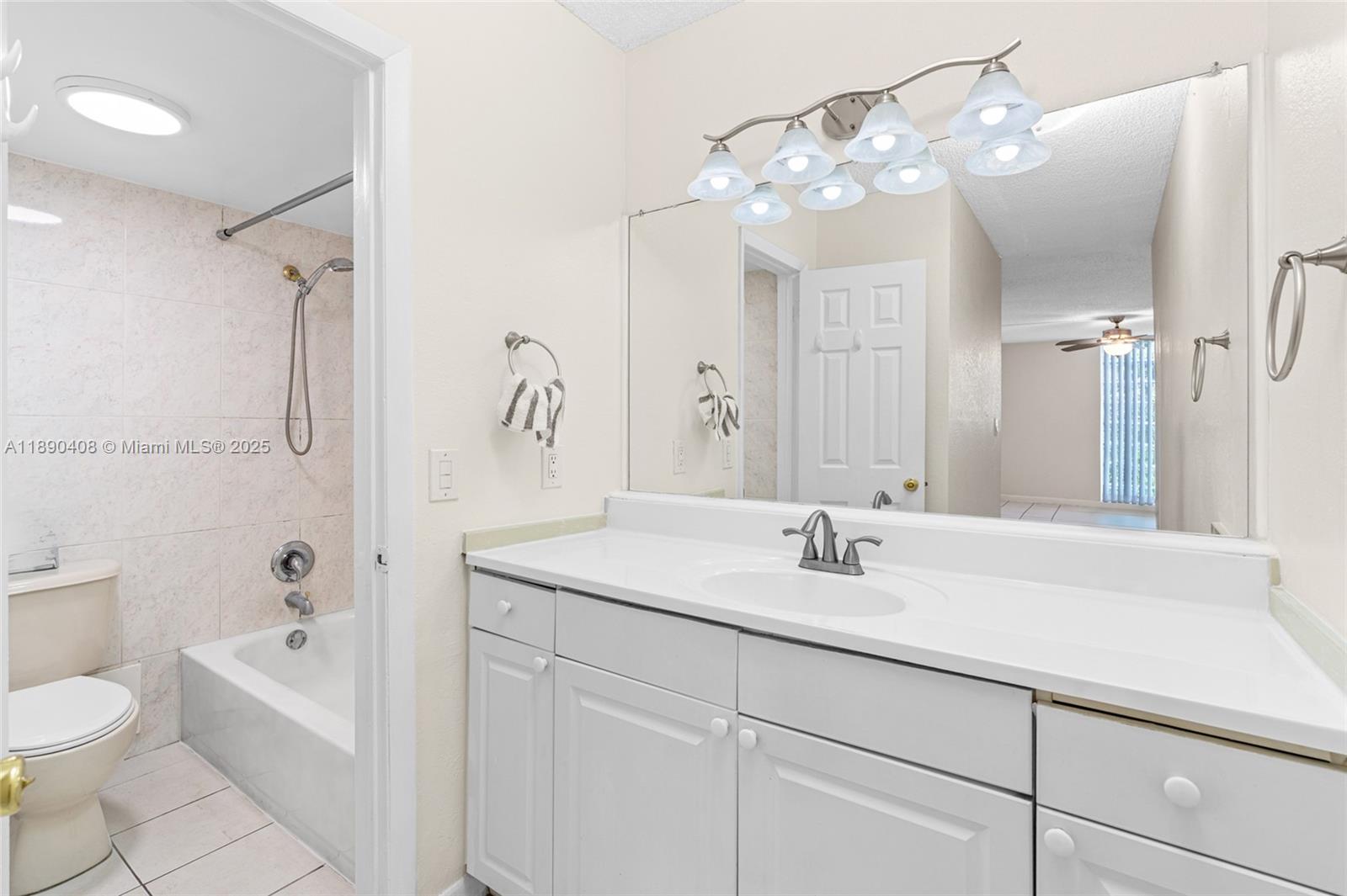 PINESIDE CONDO NO 1 - Residential