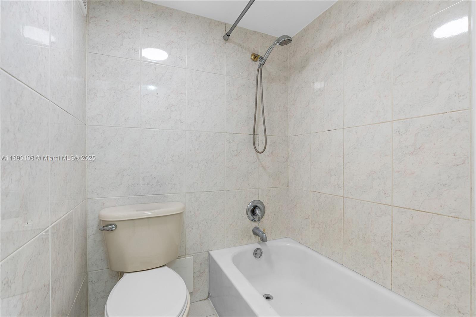 PINESIDE CONDO NO 1 - Residential