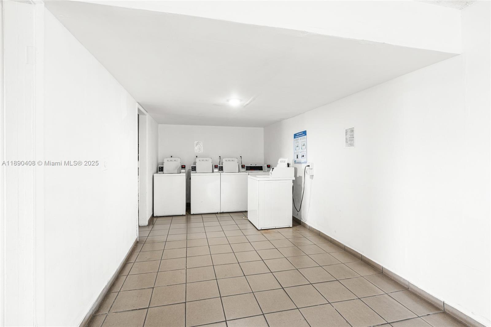 PINESIDE CONDO NO 1 - Residential