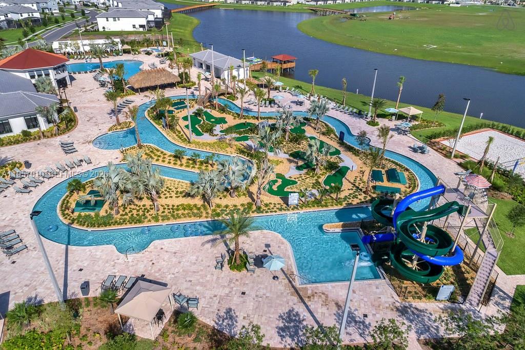 THE TERRACES AT STOREY LA - Residential