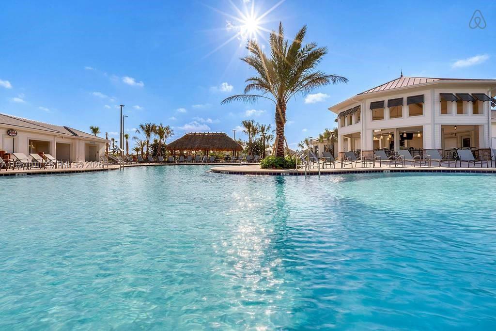 THE TERRACES AT STOREY LA - Residential