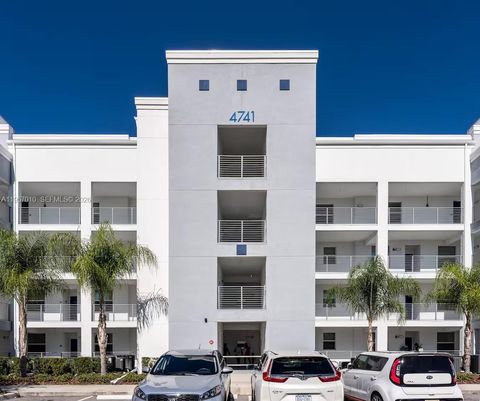 4741 Clock Tower DR 206 Kissimmee FL 34746