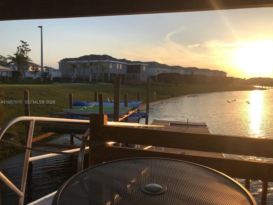 THE TERRACES AT STOREY LA - Residential