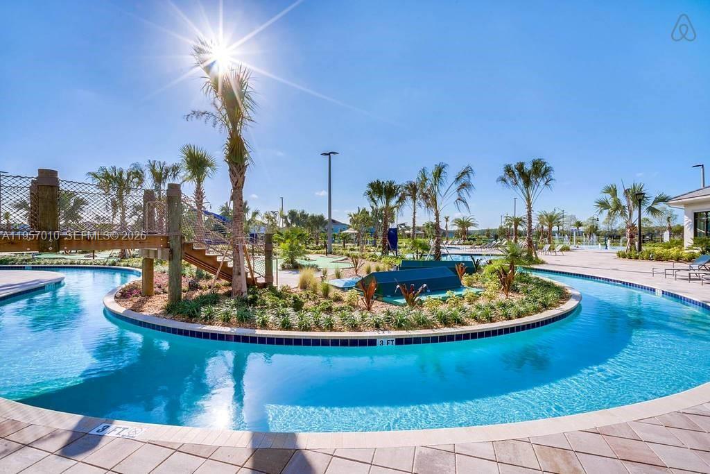 THE TERRACES AT STOREY LA - Residential