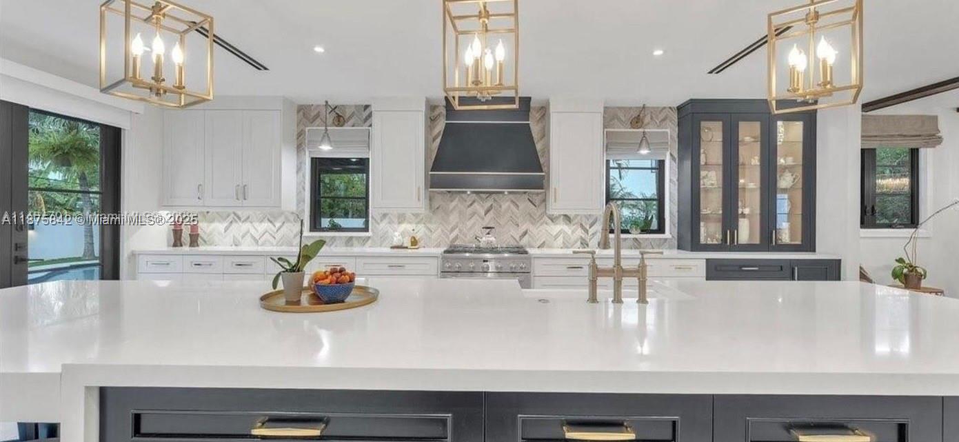 HOLLYWOOD - Residential