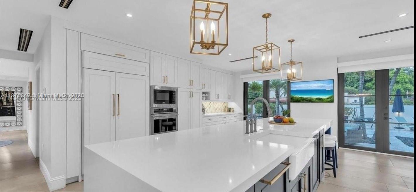 HOLLYWOOD - Residential