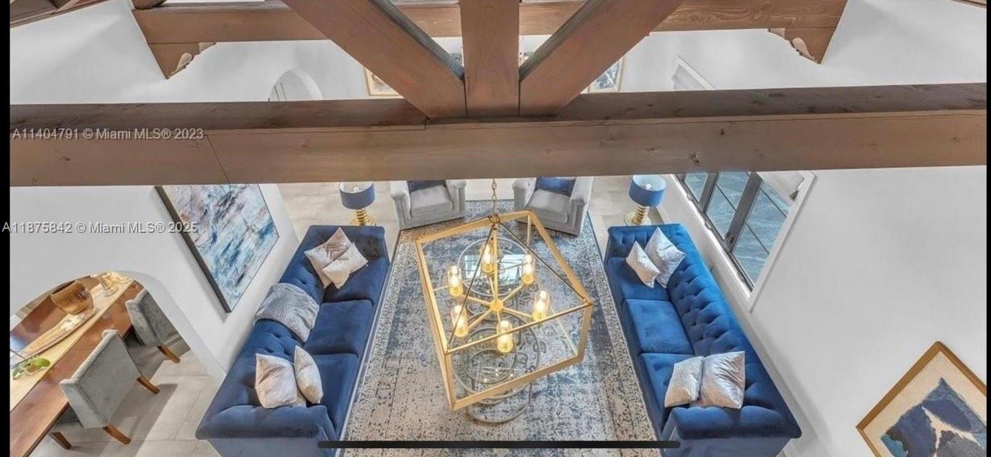 HOLLYWOOD - Residential