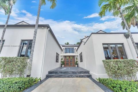 Photo of 1421 Tyler St, Hollywood, FL 33020 (MLS # A11875842)