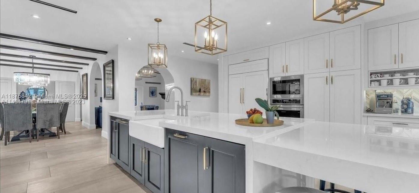 HOLLYWOOD - Residential