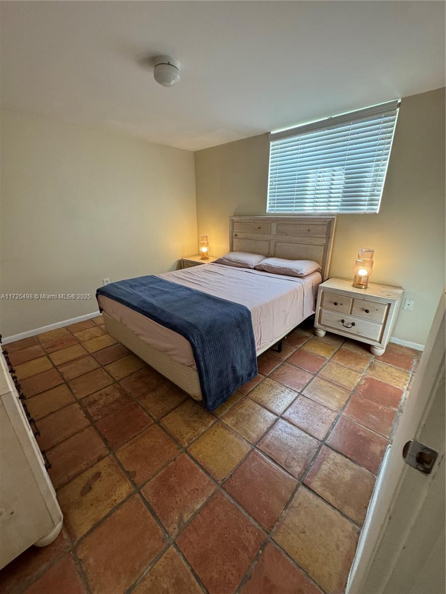 THE DRAKE CONDO - Residential