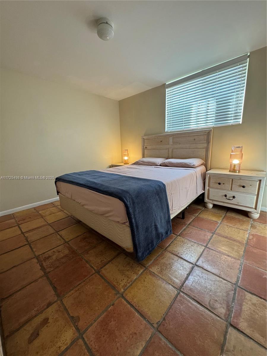 THE DRAKE CONDO - Residential