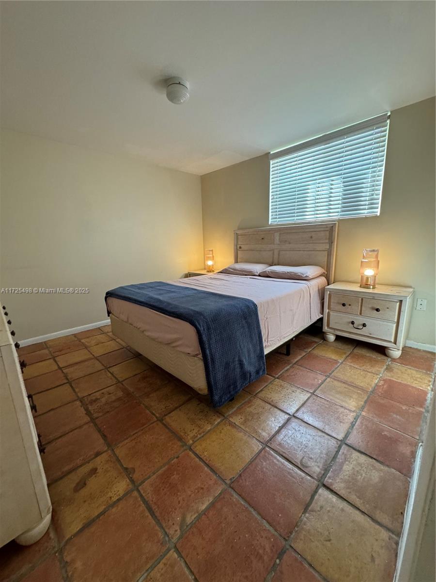 THE DRAKE CONDO - Residential