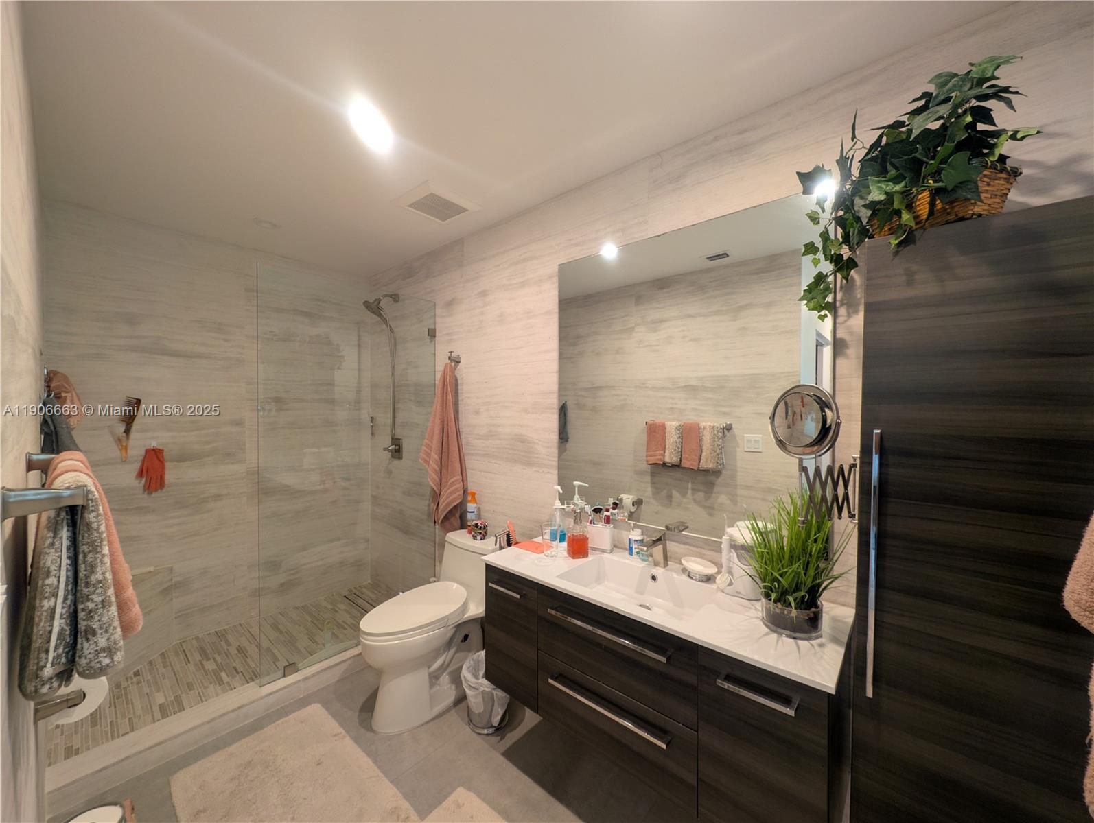 COLETOWN ACRES - Residential