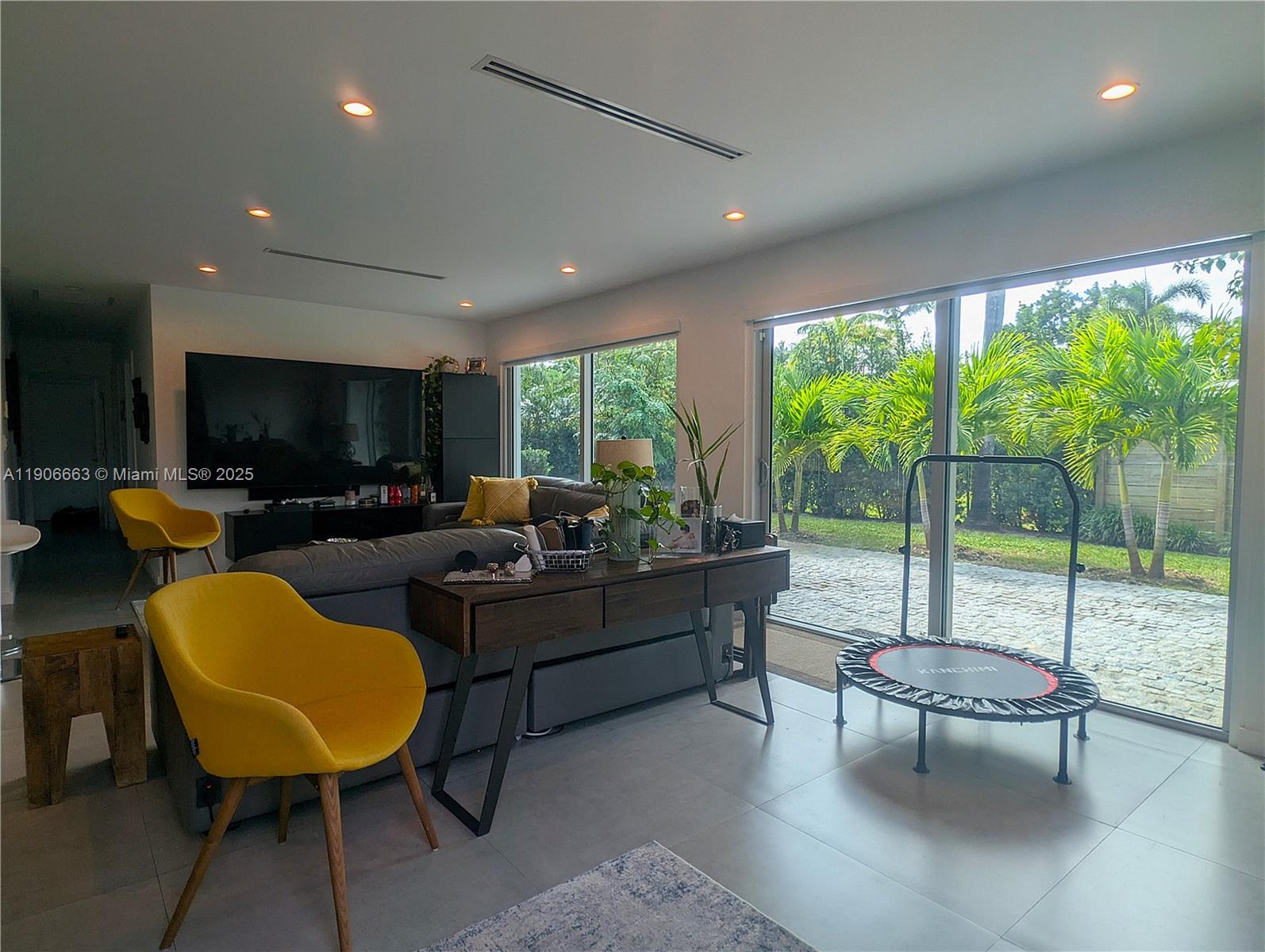 COLETOWN ACRES - Residential