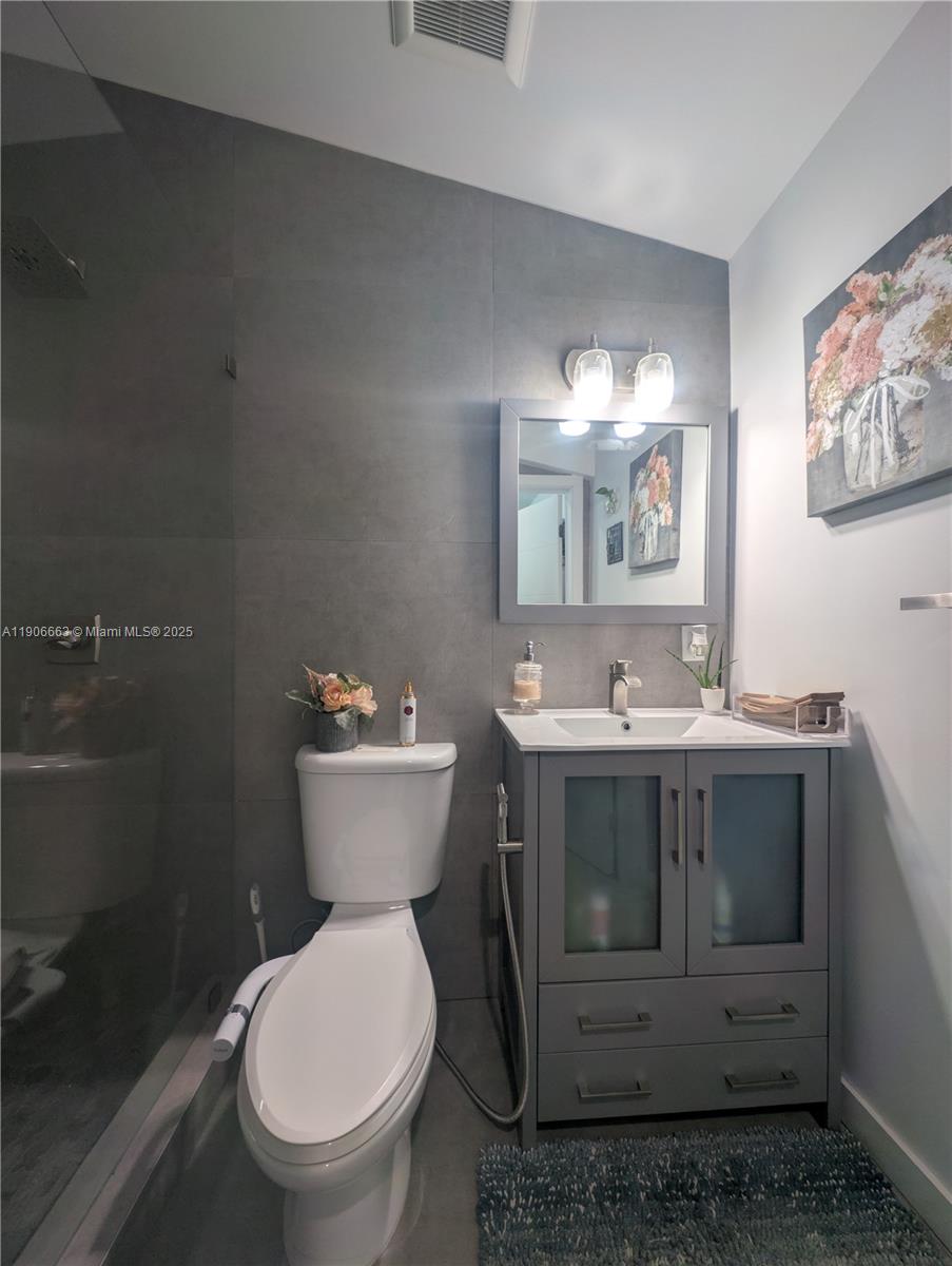 COLETOWN ACRES - Residential