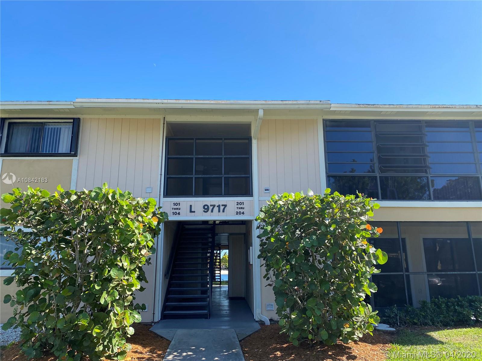 LAKEVIEW AT HAMMOCKS COND - Residential Lease