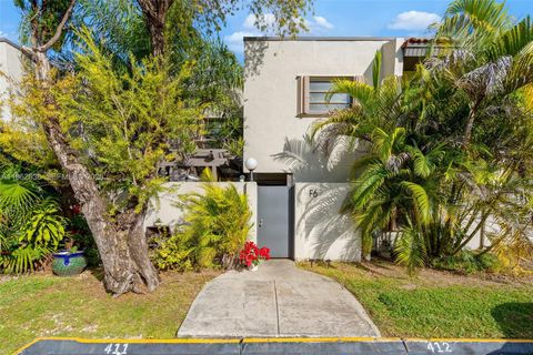 4726 SW 67th Ave F6 Miami FL 33155