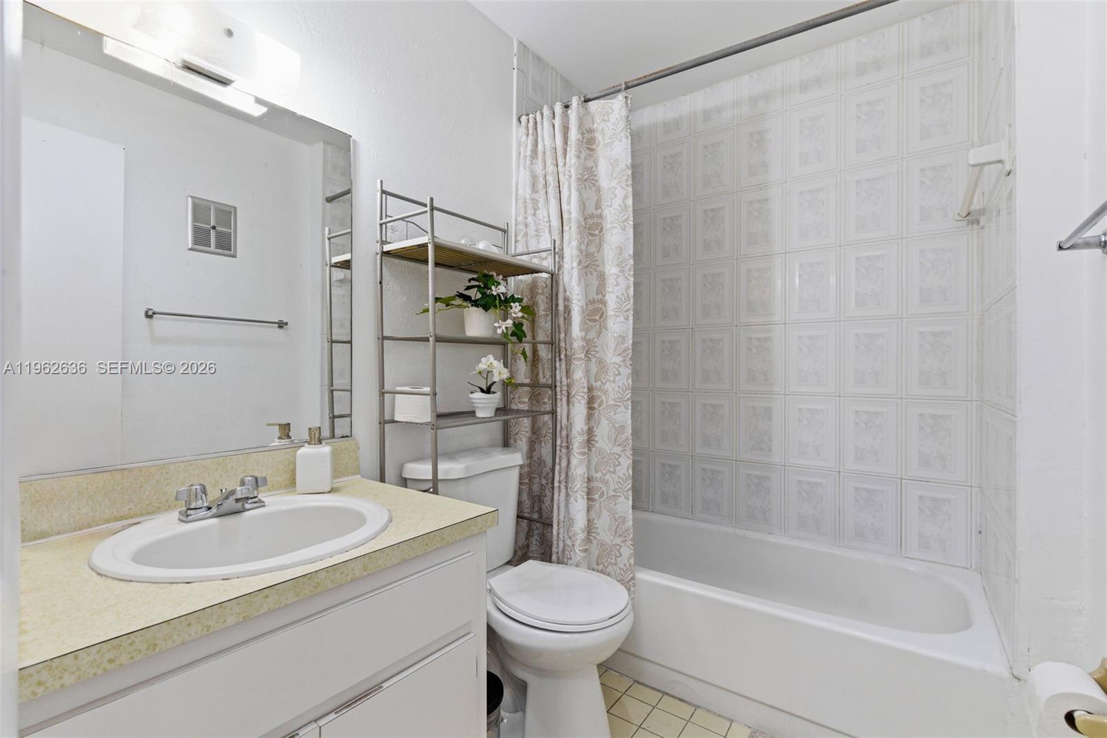 OASIS CONDO NO 2 - Residential