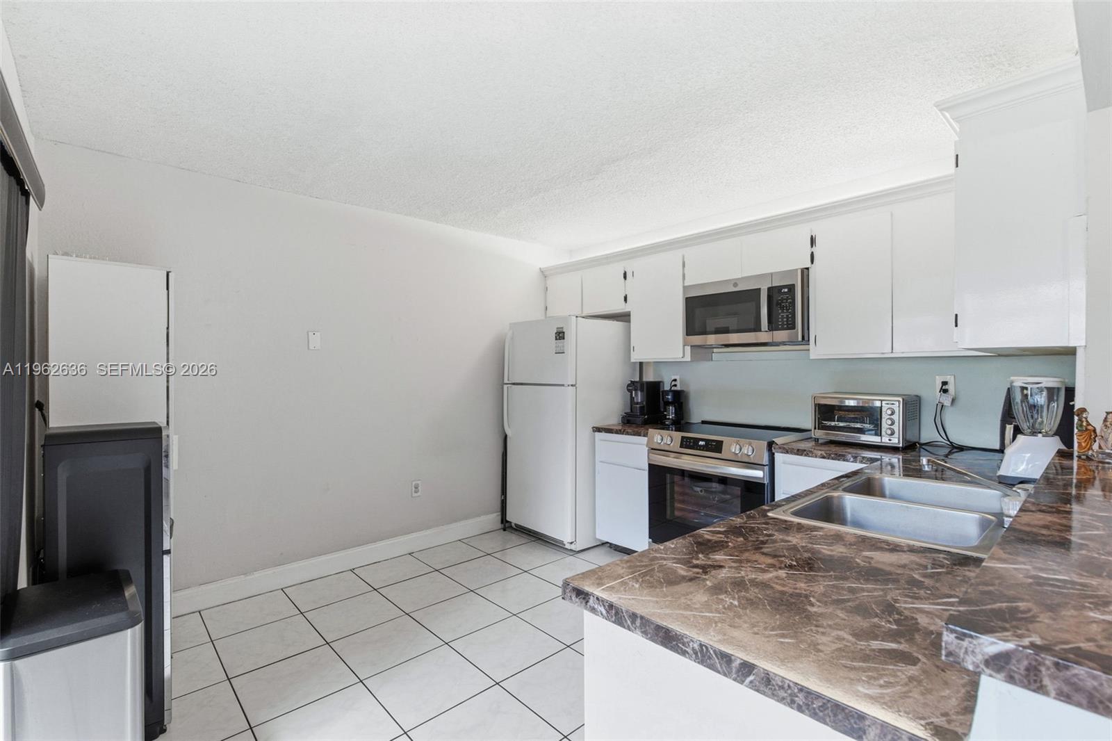 OASIS CONDO NO 2 - Residential