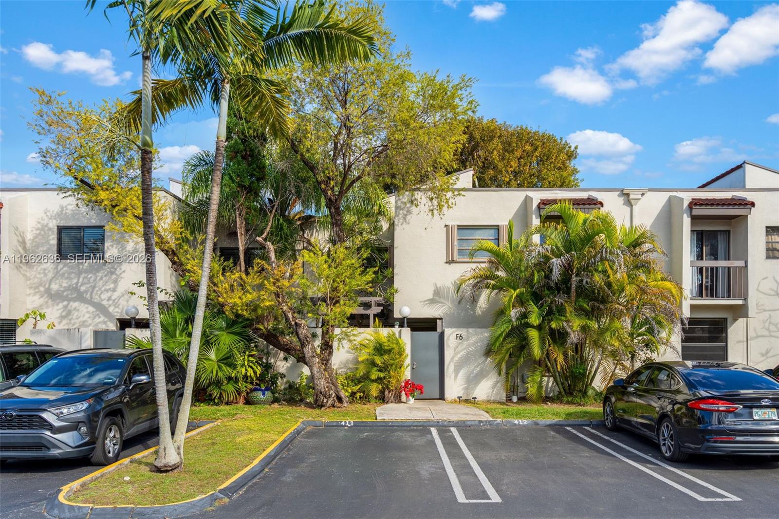 OASIS CONDO NO 2 - Residential