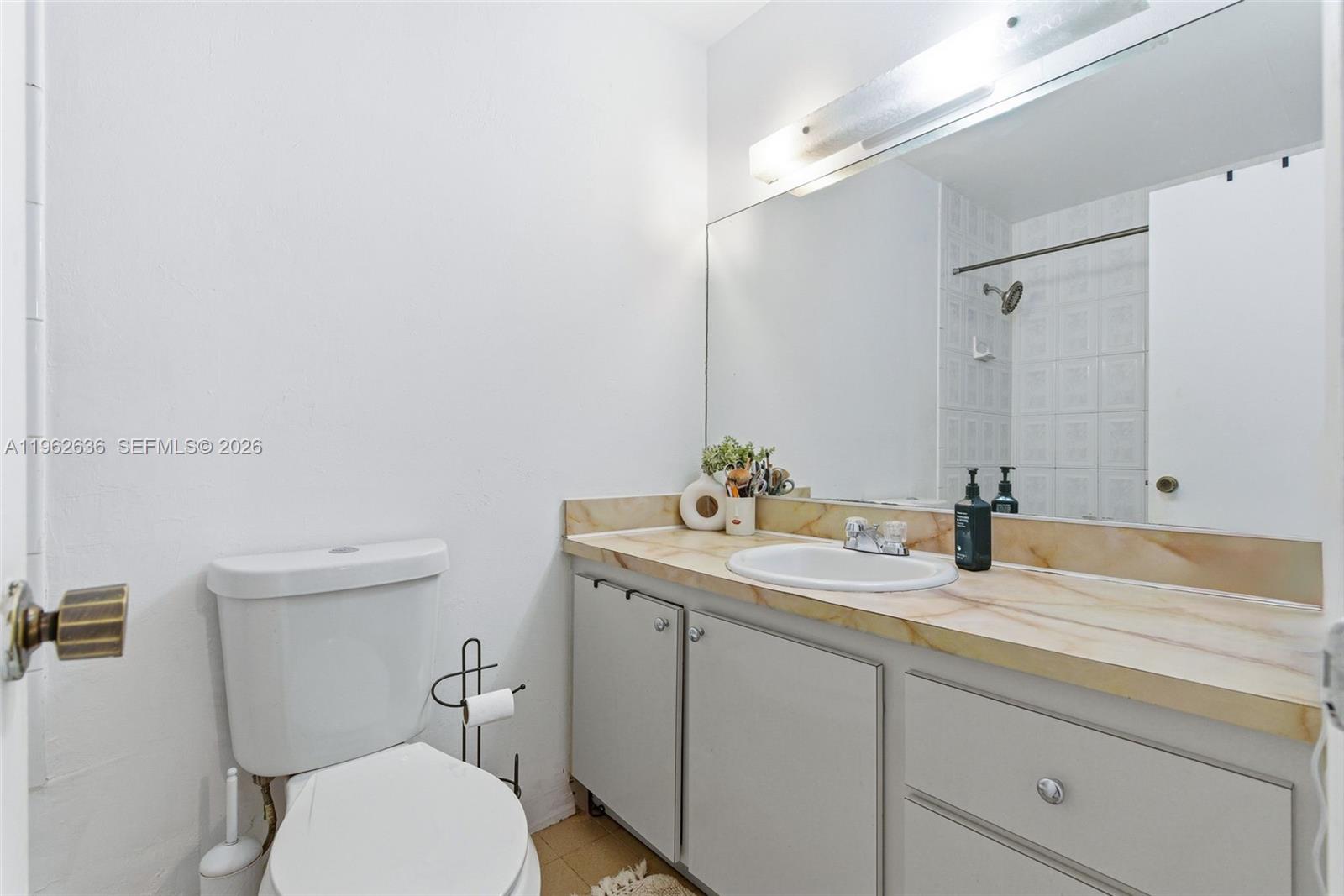 OASIS CONDO NO 2 - Residential