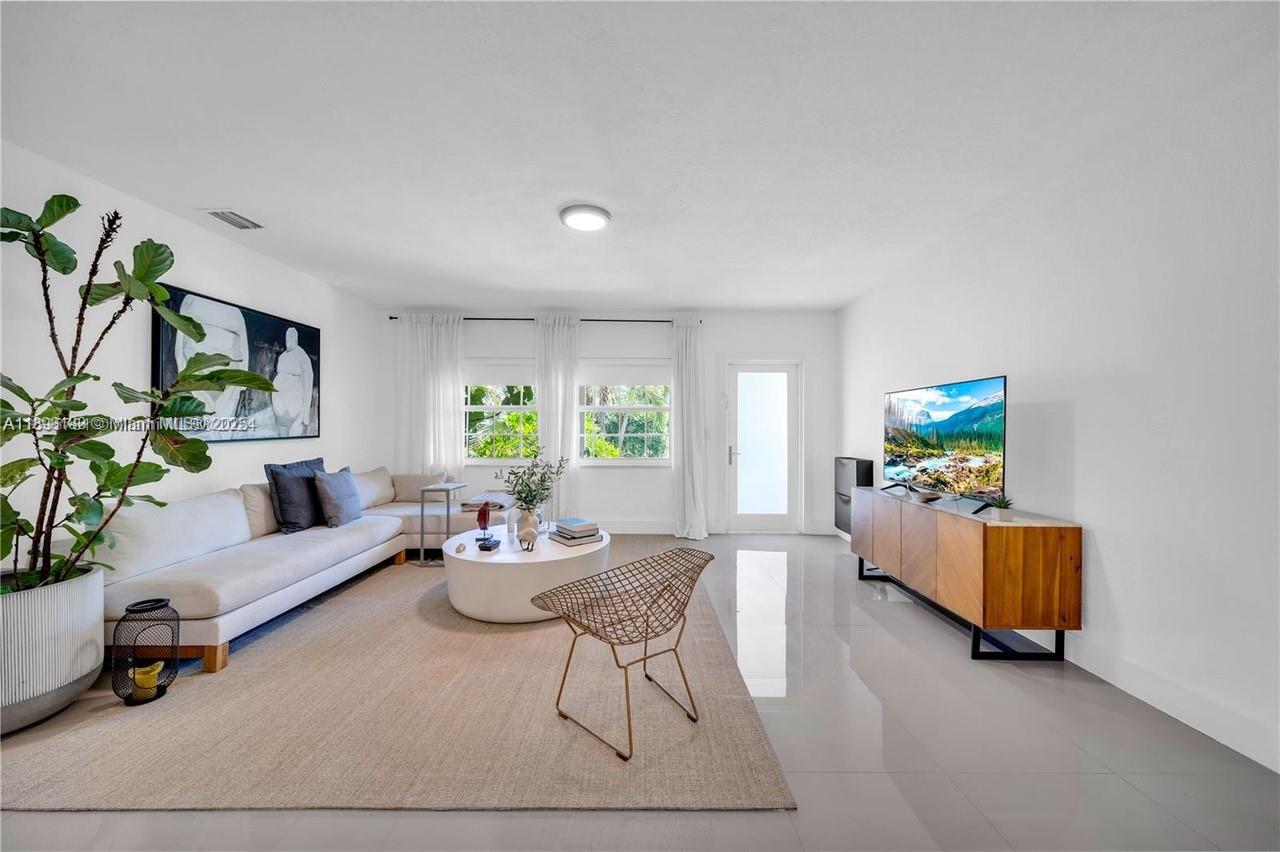 GRIFFING BISCAYNE PK EST - Residential Income