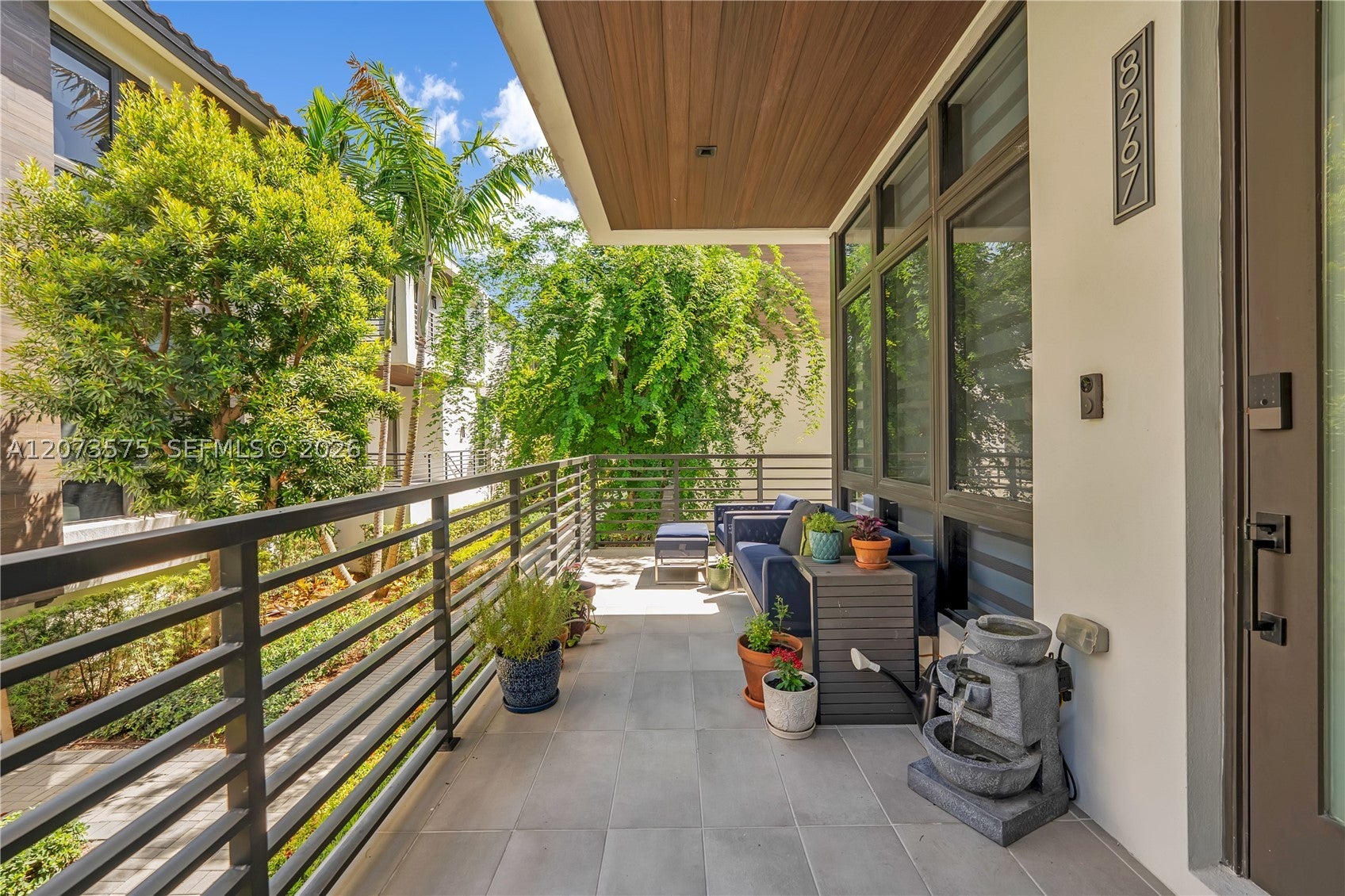 8267 NW 48th St